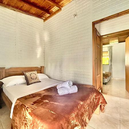 Casa Guatape Lägenhet Exteriör bild
